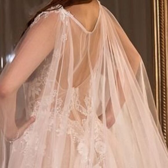 Off white/nude wedding dress. Tulle bridal gown - Picture 5 of 6